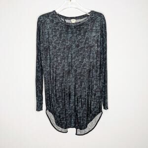 Aritzia Wilfred Blue Sequin Print Top Split Back Long Sleeve Size S